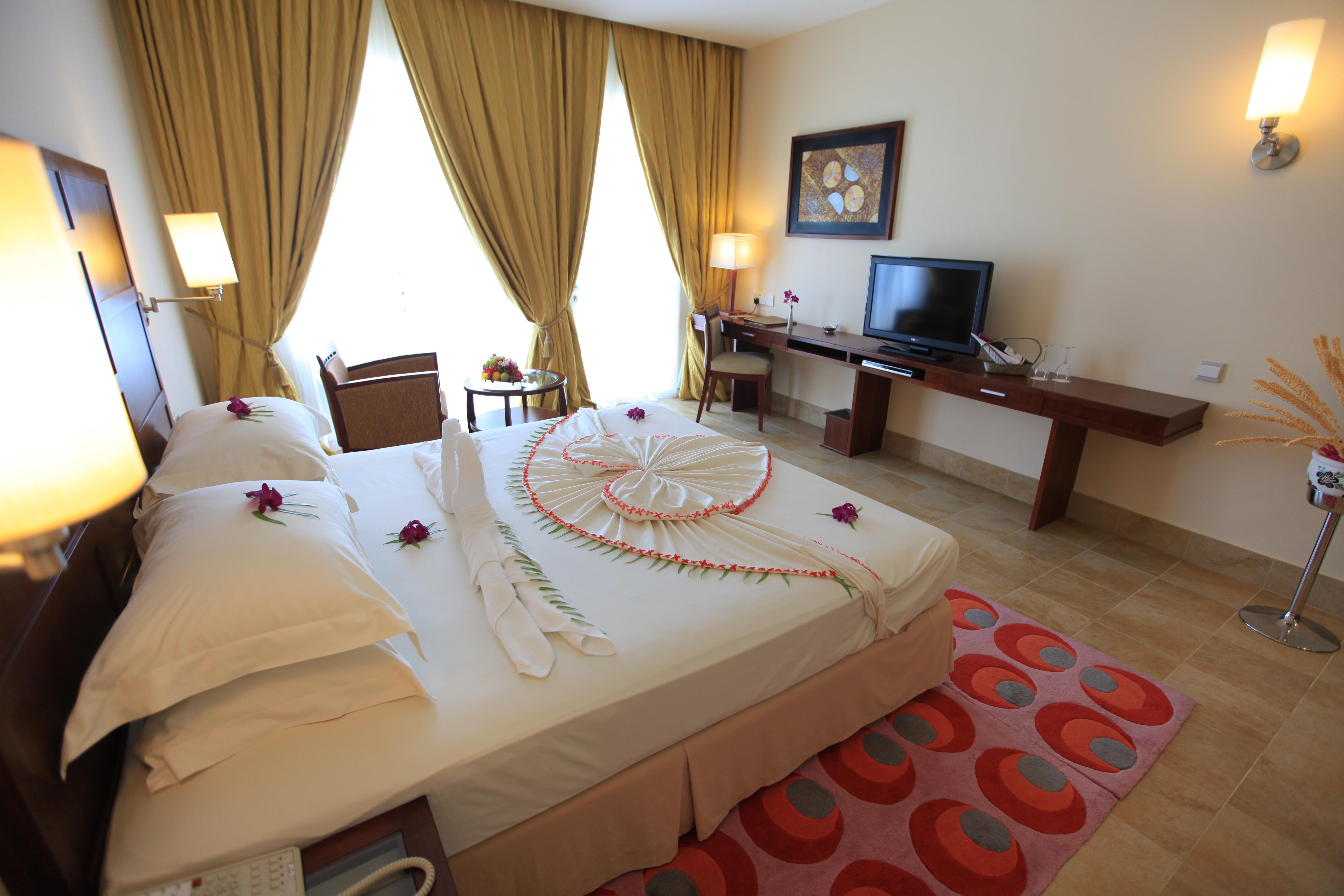 מאלה Hulhule Island Hotel מראה חיצוני תמונה