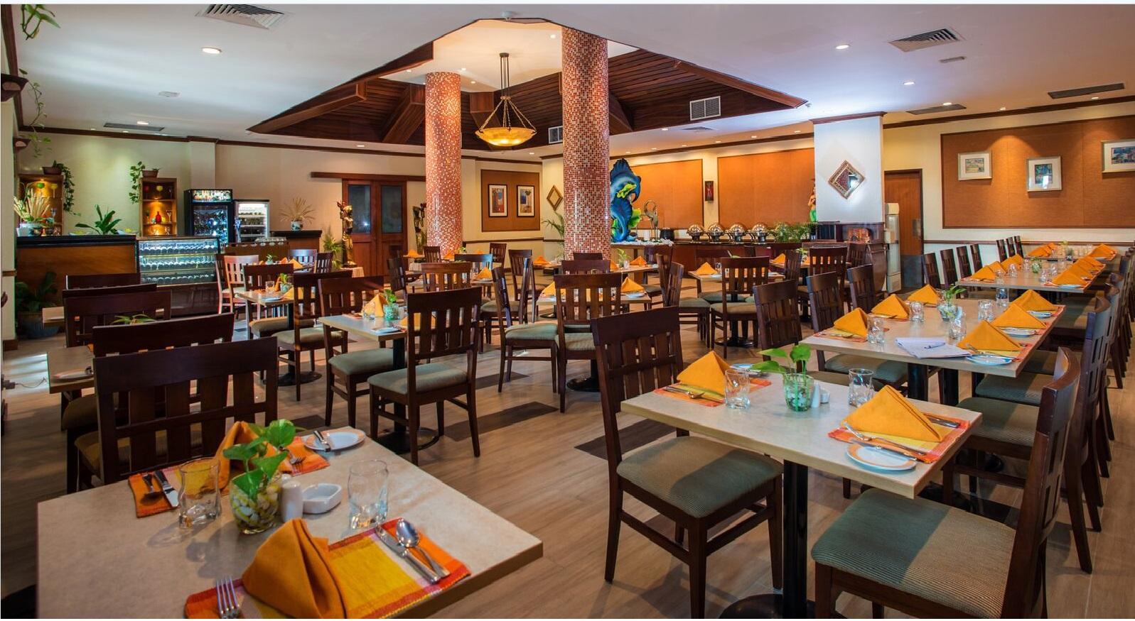 מאלה Hulhule Island Hotel מראה חיצוני תמונה
