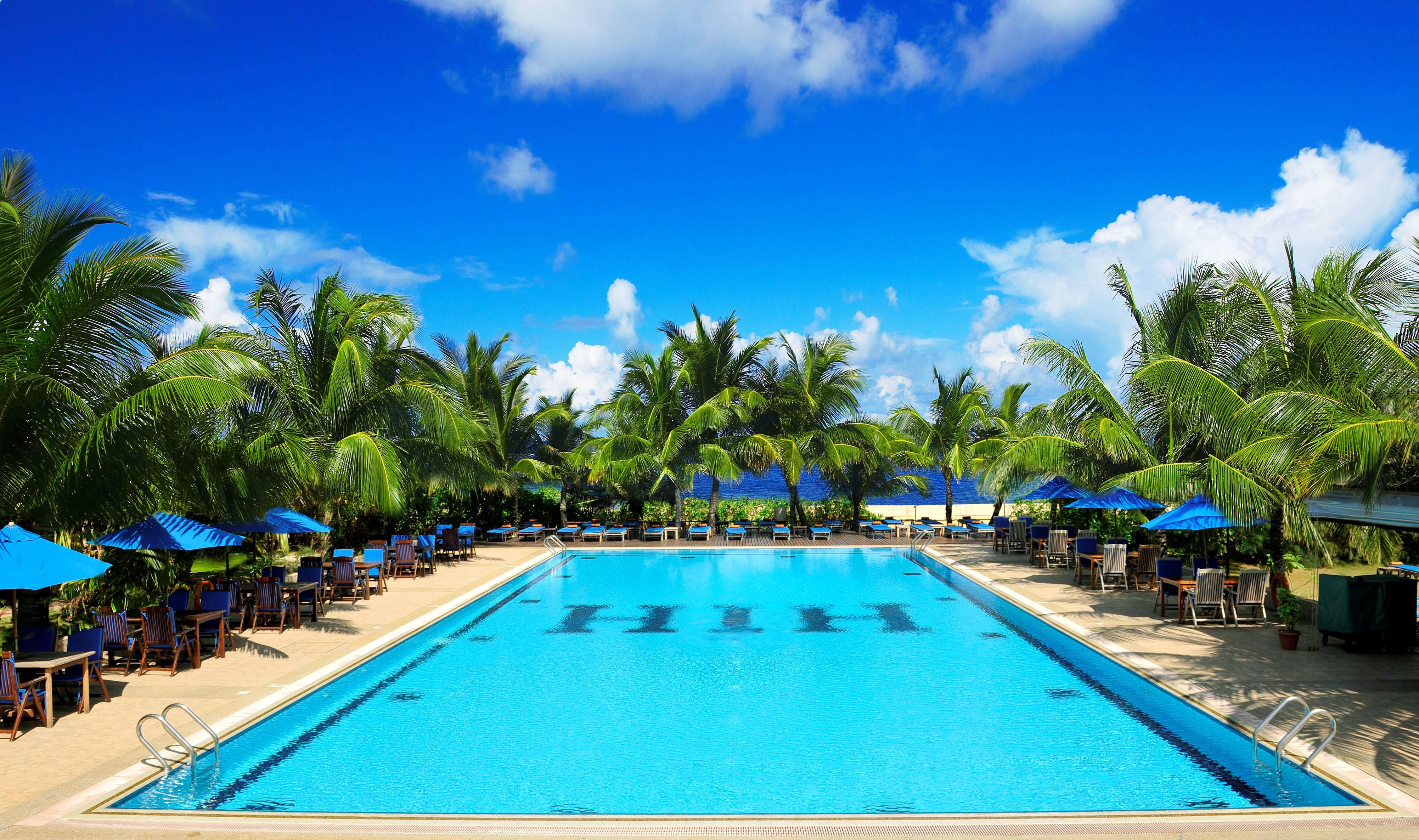 מאלה Hulhule Island Hotel מראה חיצוני תמונה