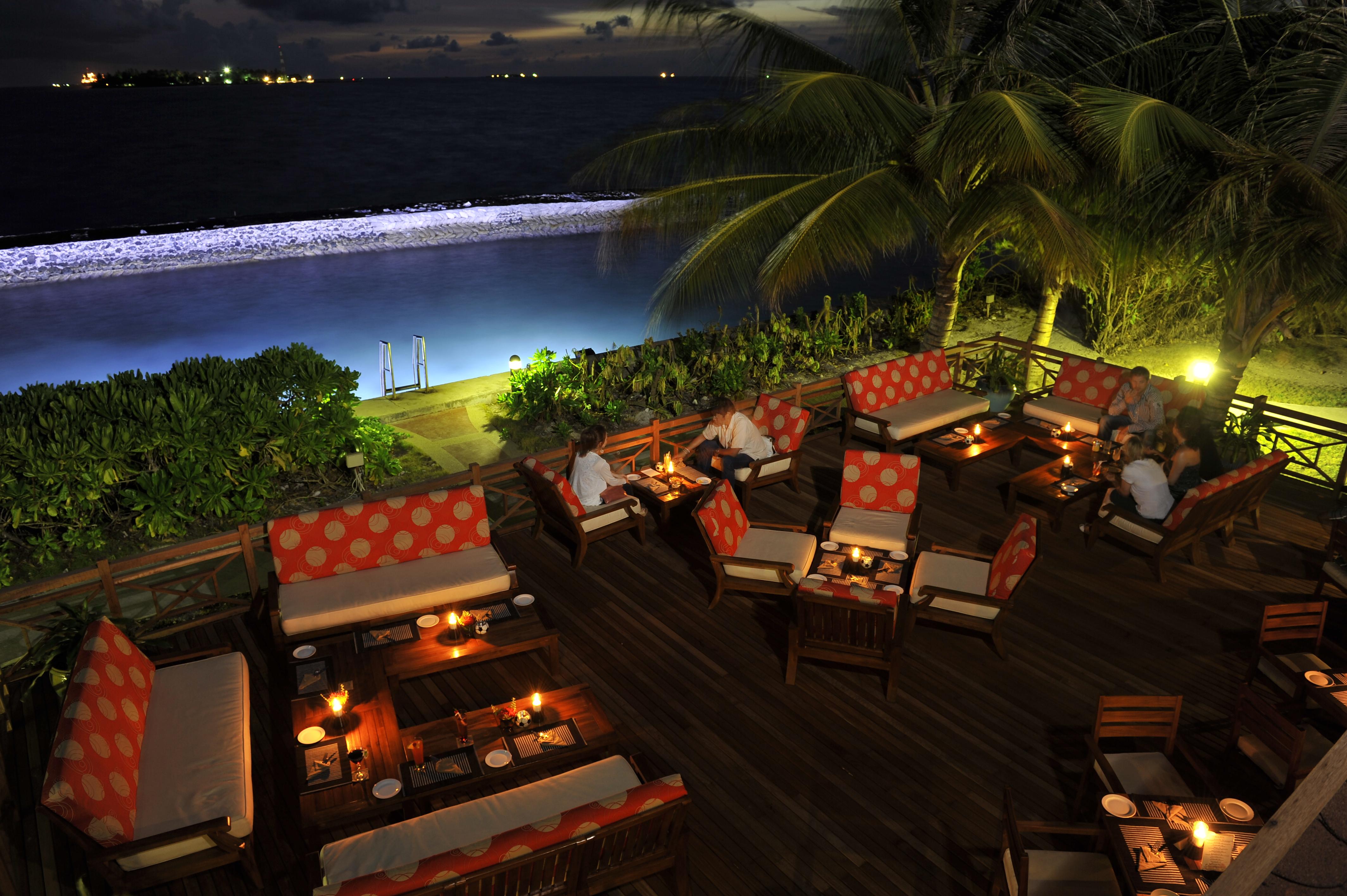 מאלה Hulhule Island Hotel מראה חיצוני תמונה